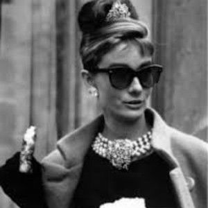 Meet your Posher, Maddie